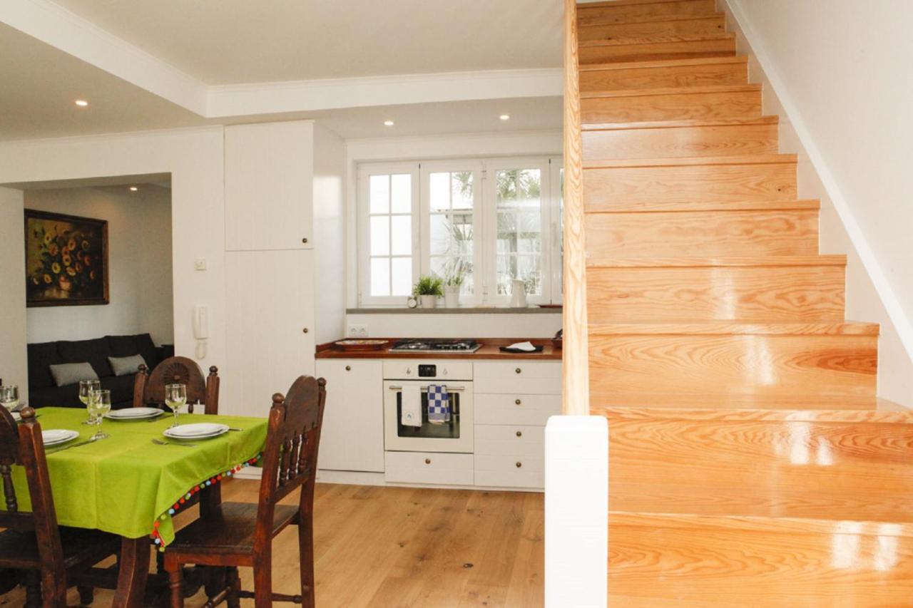 Cushy Apartment With Garden In Estoril Buitenkant foto