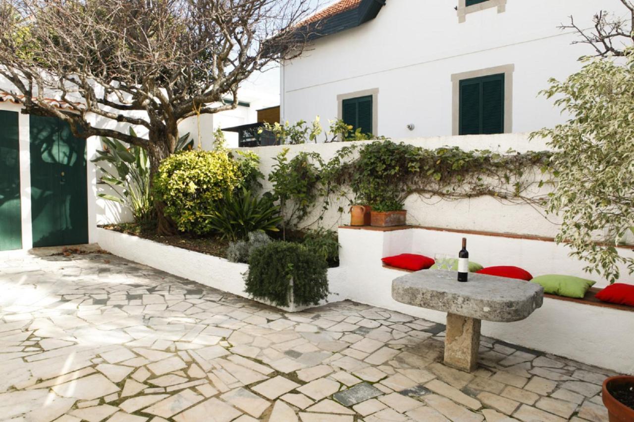 Cushy Apartment With Garden In Estoril Buitenkant foto
