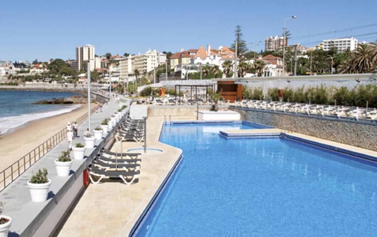 Cushy Apartment With Garden In Estoril Buitenkant foto